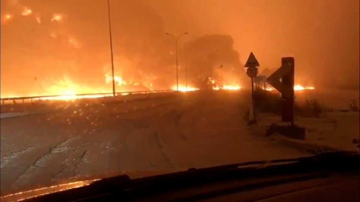 Kahramanmaraş'ın Pazarcık ilçesinde meydana gelen petrol boru hattındaki patlamaya ilişkin konuşan Vali Coşkun, can kaybının olmadığını ve yerleşim yerleriyle ilgili bir riskin bulunmadığını söyledi