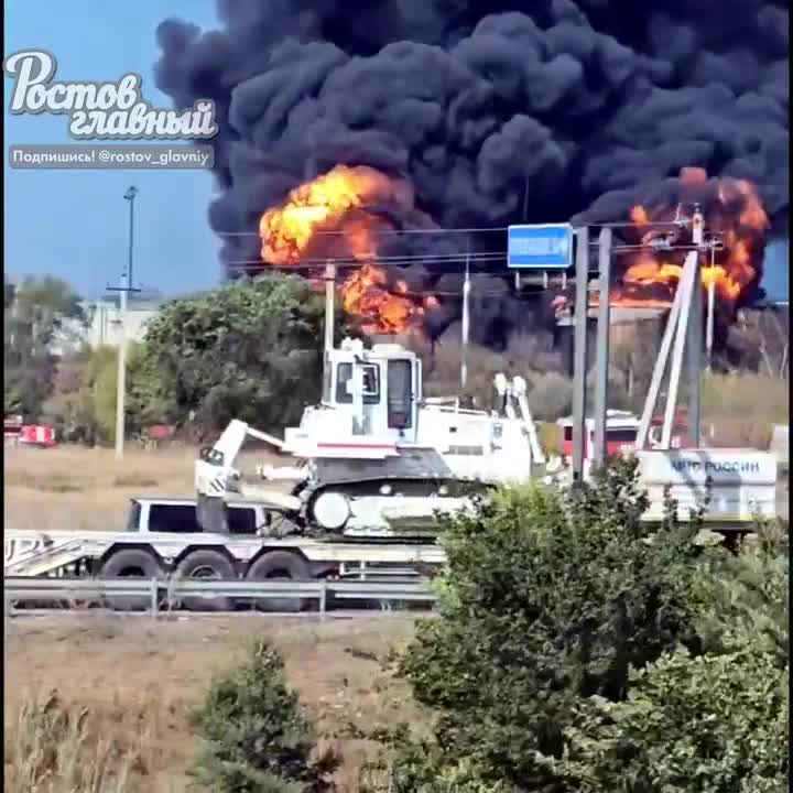 Kamensk yakınlarındaki petrol deposundaki yangın Proletarsk'taki durumu tekrarlıyor. Yeterli köpük yok, yangın durdurulamıyor. Belediye yüksek alarm rejimi başlattı