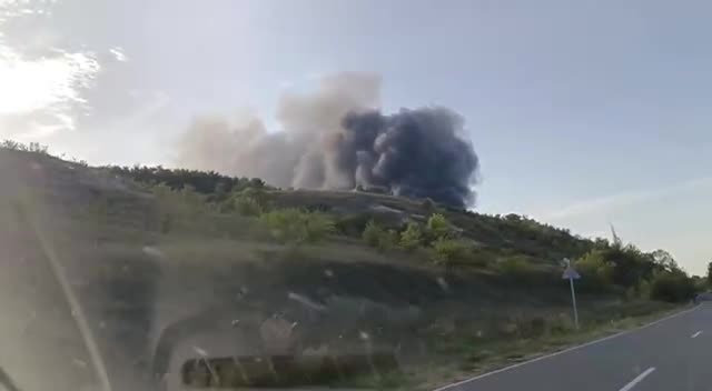 Incendio en un depósito de combustible en el distrito de Volokonovsky de la región de Belgorod