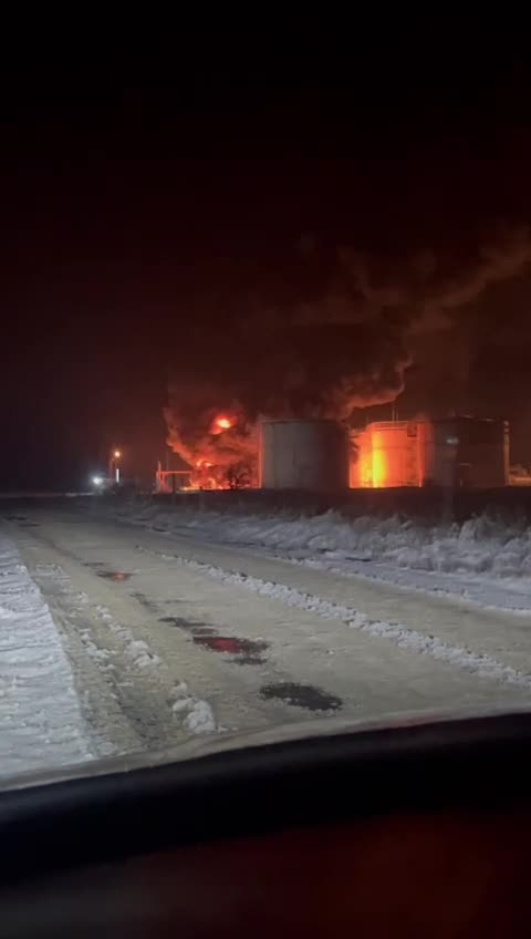 Krasnodar Krayı'ndaki Albashneft petrol deposunda yangın