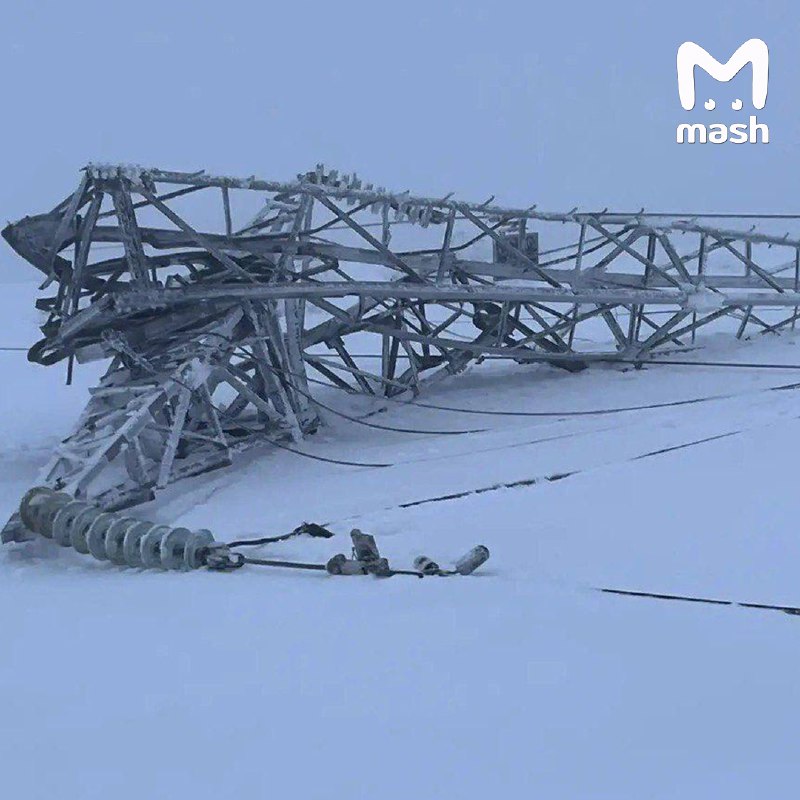 Several power pylons collapsed due to snow and strong winds, leaving Murmansk partially without power