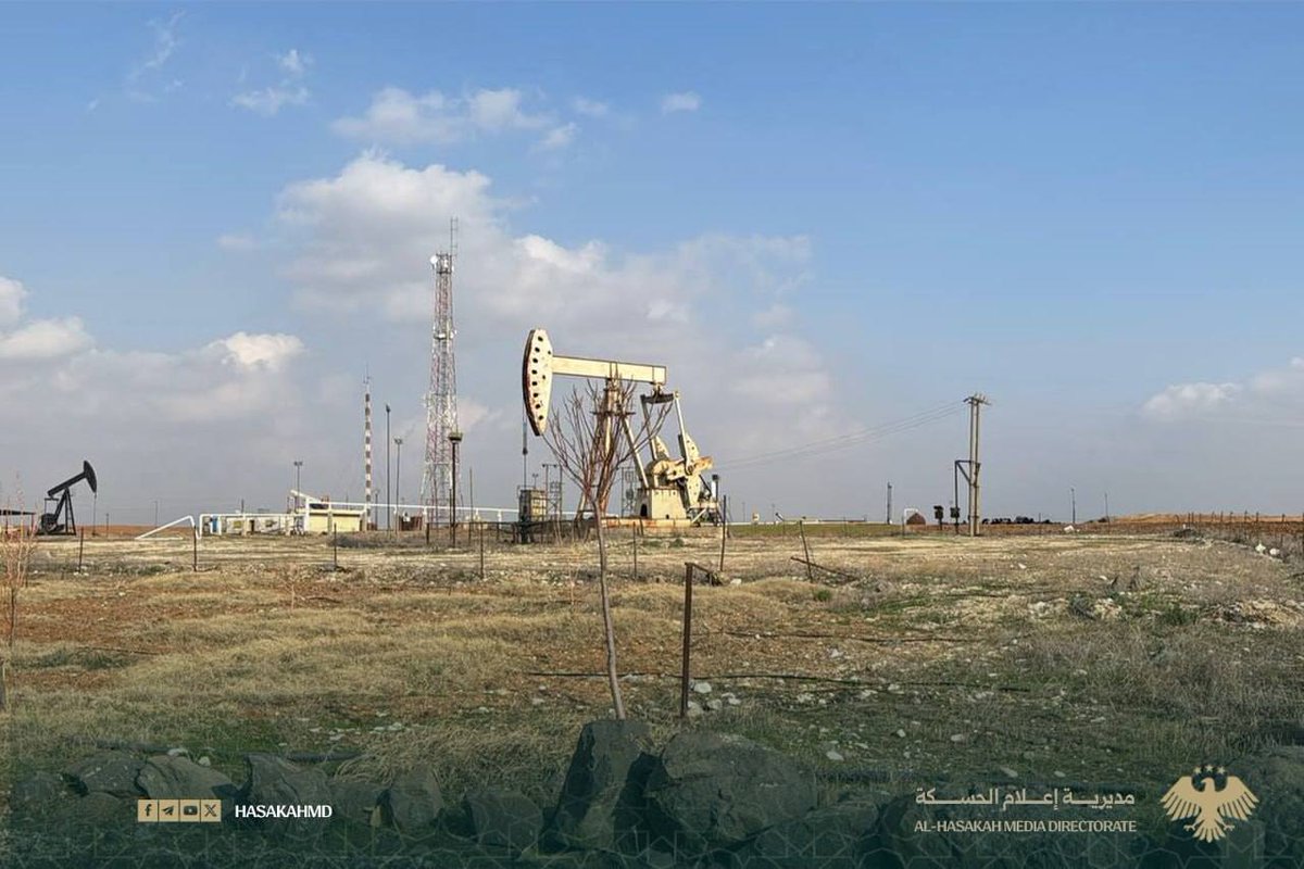 Syria: a key step in the agreement between Damascus and SDF was reached today.The Petroleum Company announced that oil extraction has begun from the 2 main fields that remained under SDF control in Hasakah province: Rumeilan and Suwaydiyah.This means all of the country's oil reserves are now managed by the State-owned company.An agreement was also reached with a US company to boost the production from these 2 major oil fields